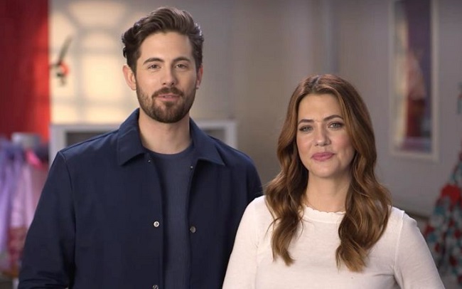 Julie Gonzalo And Chris Mcnally Relationship